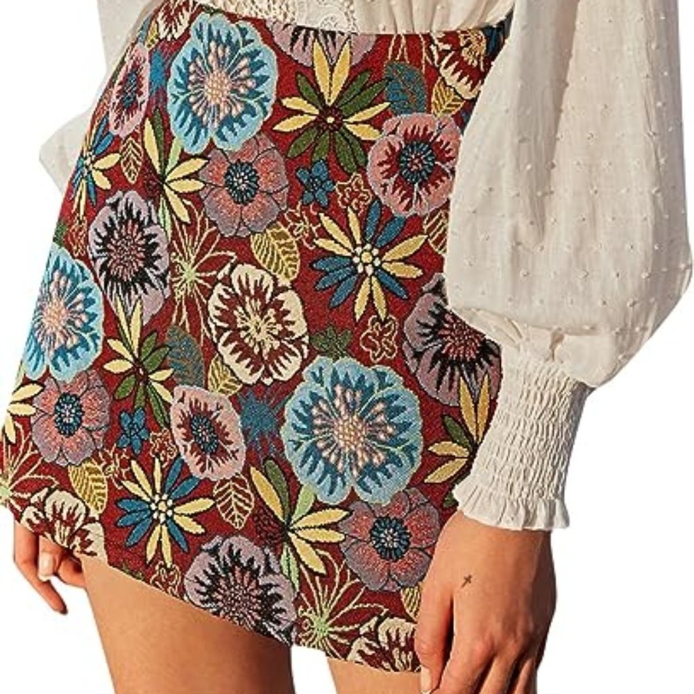Floral Jacquard Mini Skirt Lined Size Small